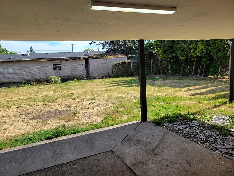 4024 Carolina Ave NE — Photo 12