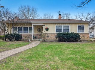 37 S Stough St, Hinsdale, IL