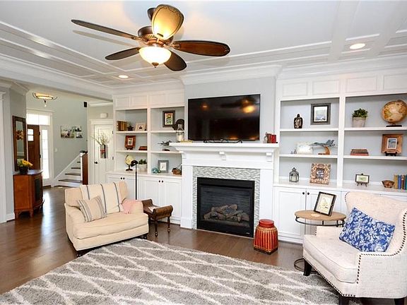 5th image of 3745 Willow Glenn Cir