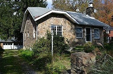 2nd image of 114 Camberwell Dr
