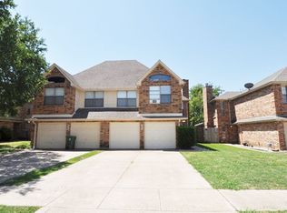 1249-1251 W Hudgins St, Grapevine, TX 76051