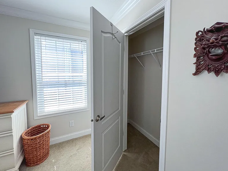 37 Palm Dr — Photo 13