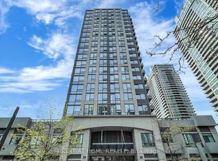35 Hollywood Ave #817, Toronto, ON M2N 0A9