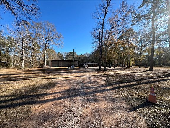 2nd image of 350 Oak Ridge St