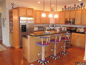 3rd image of 87 Railroad Pl APT 205