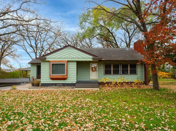 120 Heritage Dr, Sartell, MN 56377