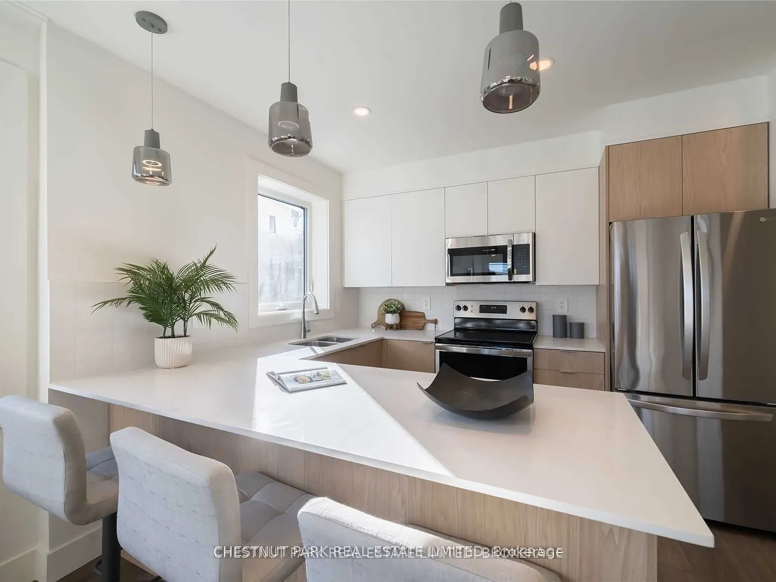 2 bed, $2,895 — Photo 3