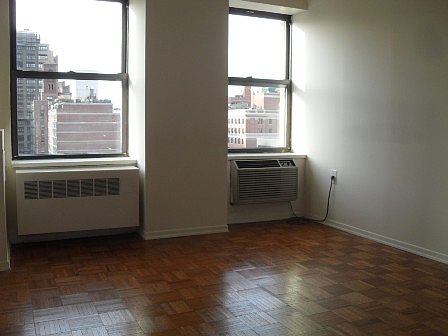 3rd image of 360 W 34th St APT 12Y