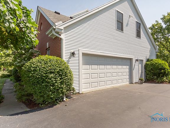 3rd image of 637 Chippewa Ln