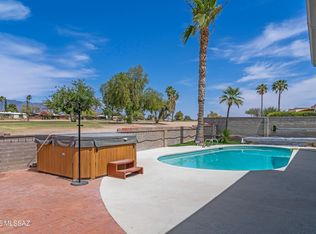 8537 E Pine Valley Dr, Tucson, AZ 85710
