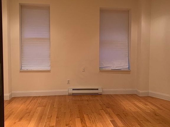 5th image of 10 Manhattan Ave #1B1
