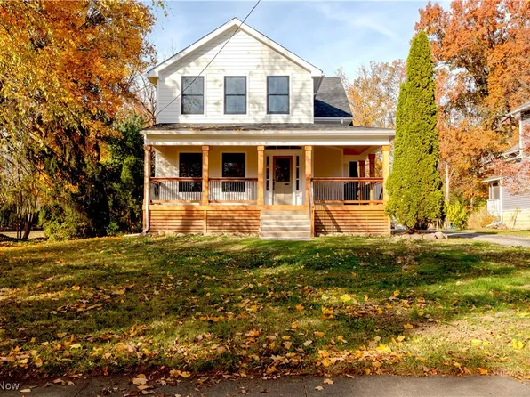 252 W College St, Oberlin, OH 44074