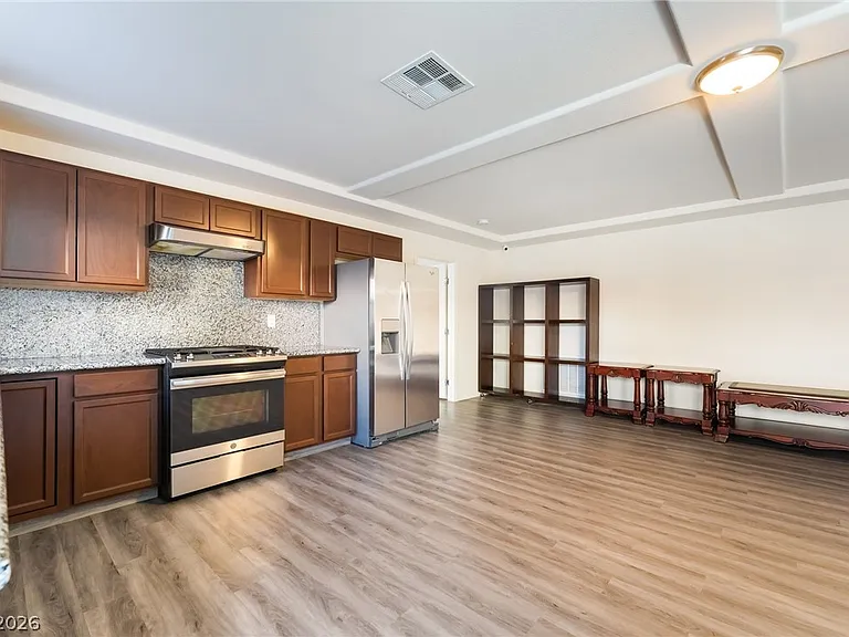 8137 Crimson Creek Ct — Photo 7