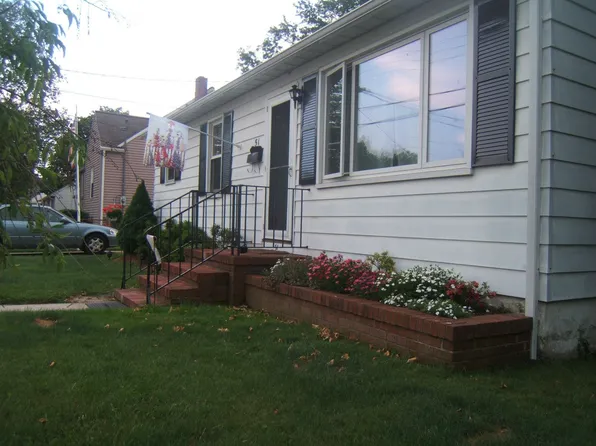 51 Union St, Pennsville, NJ 08070