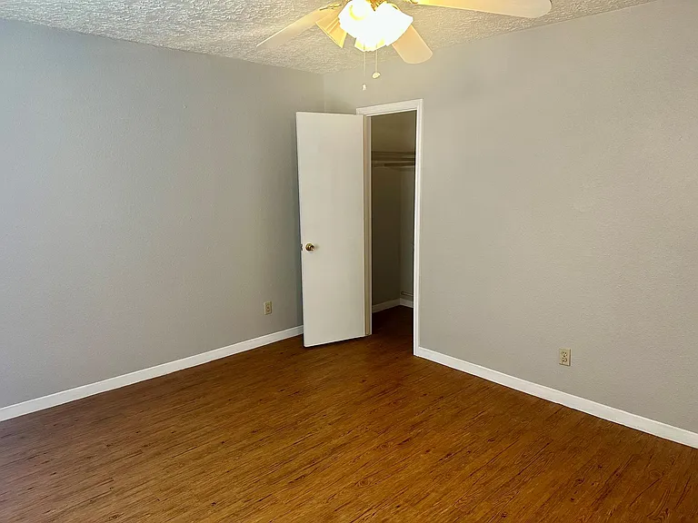 1103 Hillyer St #A — Photo 12