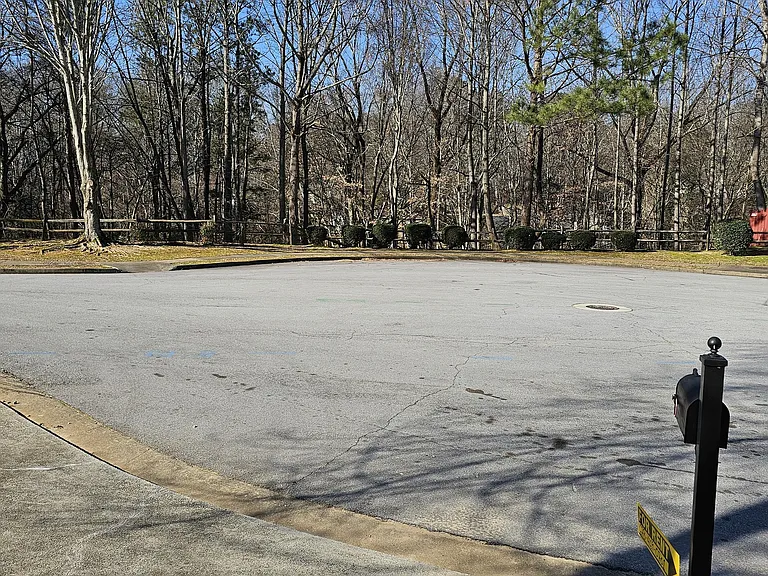 1529 Sydney Pond Cir — Photo 39