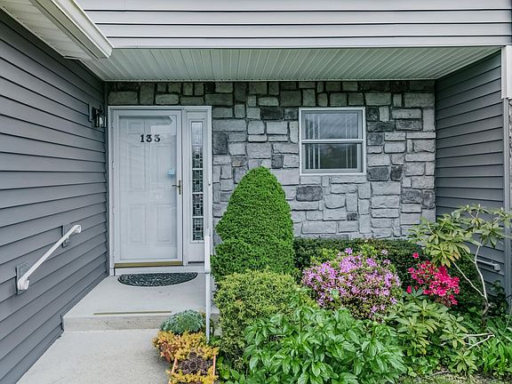 2nd image of 133 Alicia Dr