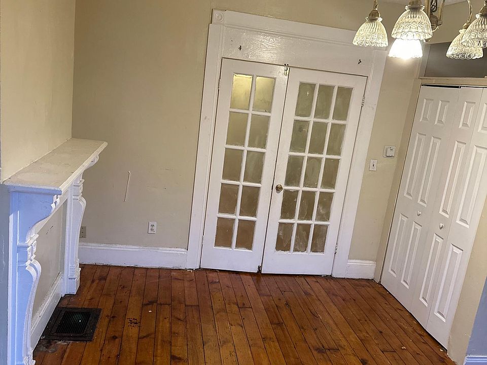 2nd image of 71 Babcock St #1