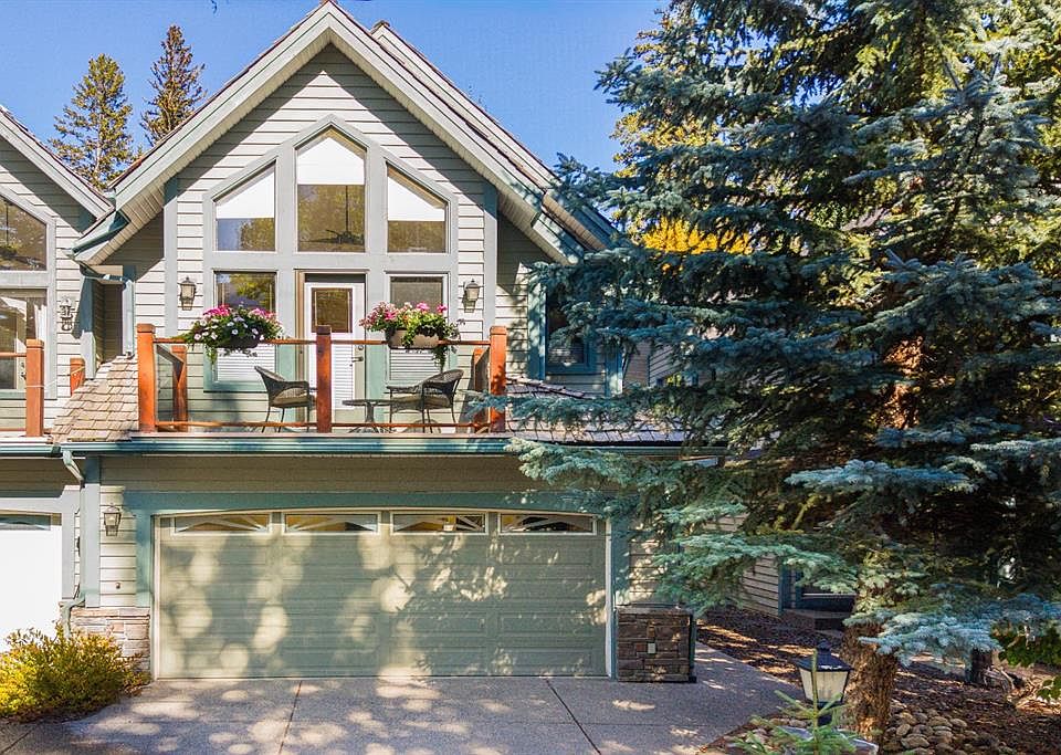1st image of 157B SW Rundle Cres