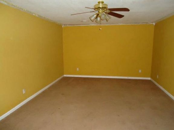 3rd image of 80 Skylark Ln