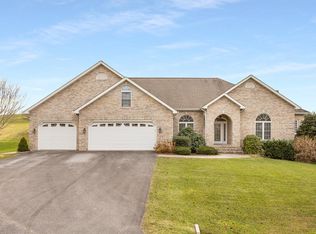 23008 Lone Eagle Dr, Bristol, VA 24202
