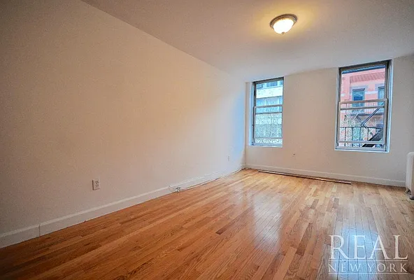 Rented by REAL New York | media 3