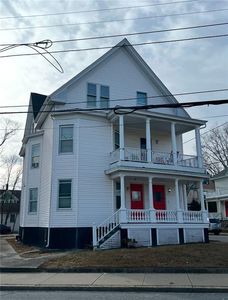 986 Smith St, Providence, RI, 02908