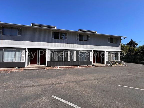 2nd image of 2615 O St APT 4