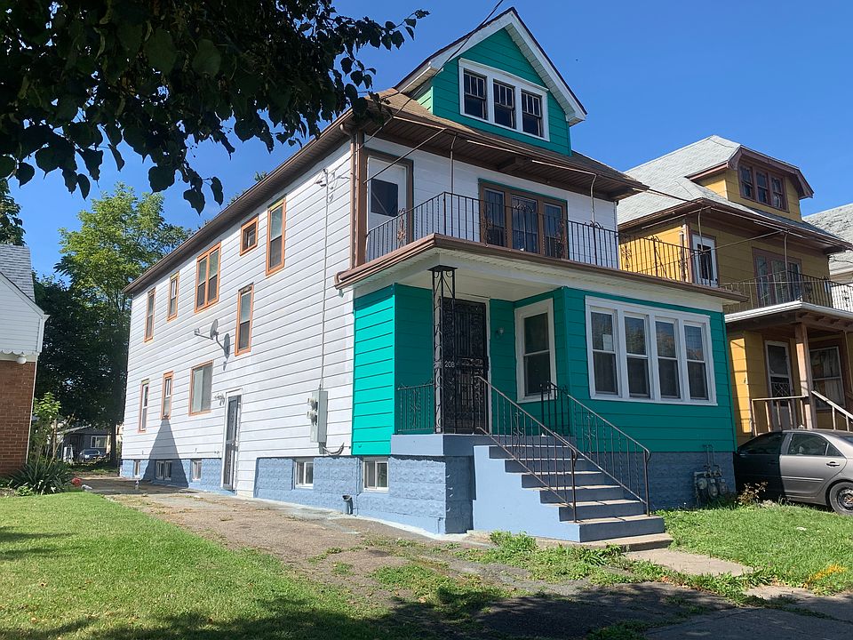 1st image of 208 Cambridge Ave