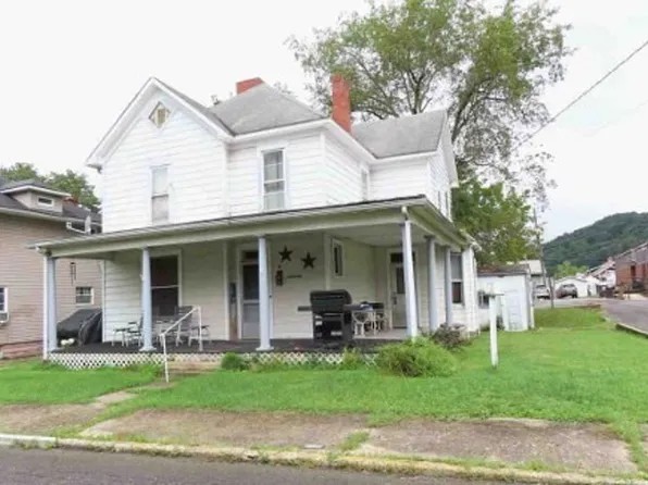 3 Glade Ave, Philippi, WV 26416