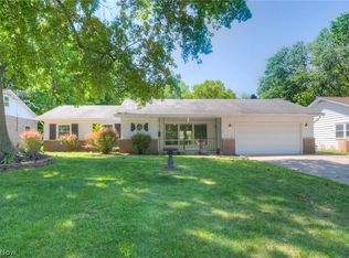 1244 Old Oak Rd, Amherst, OH 44001