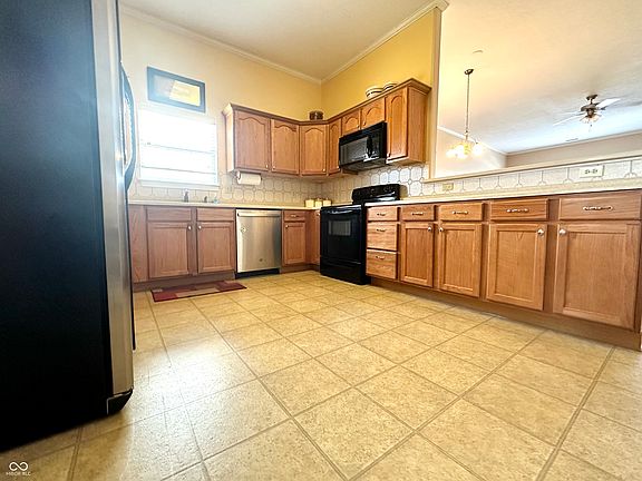 5th image of 14 Copperleaf Dr