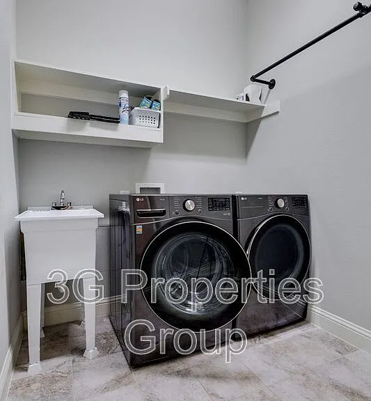 3521 Camden Ct — Photo 10