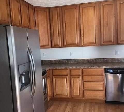 2nd image of 665 Hill St NE