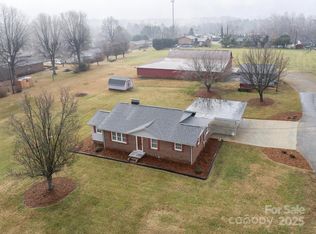 4267 Lower Cedar Valley Rd, Hudson, NC 28638