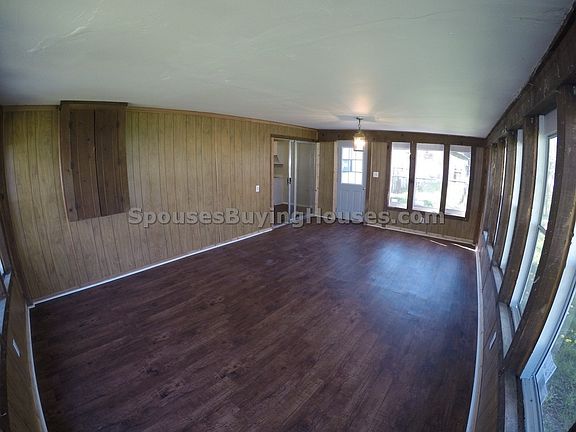 3rd image of 4004 Aspen Way