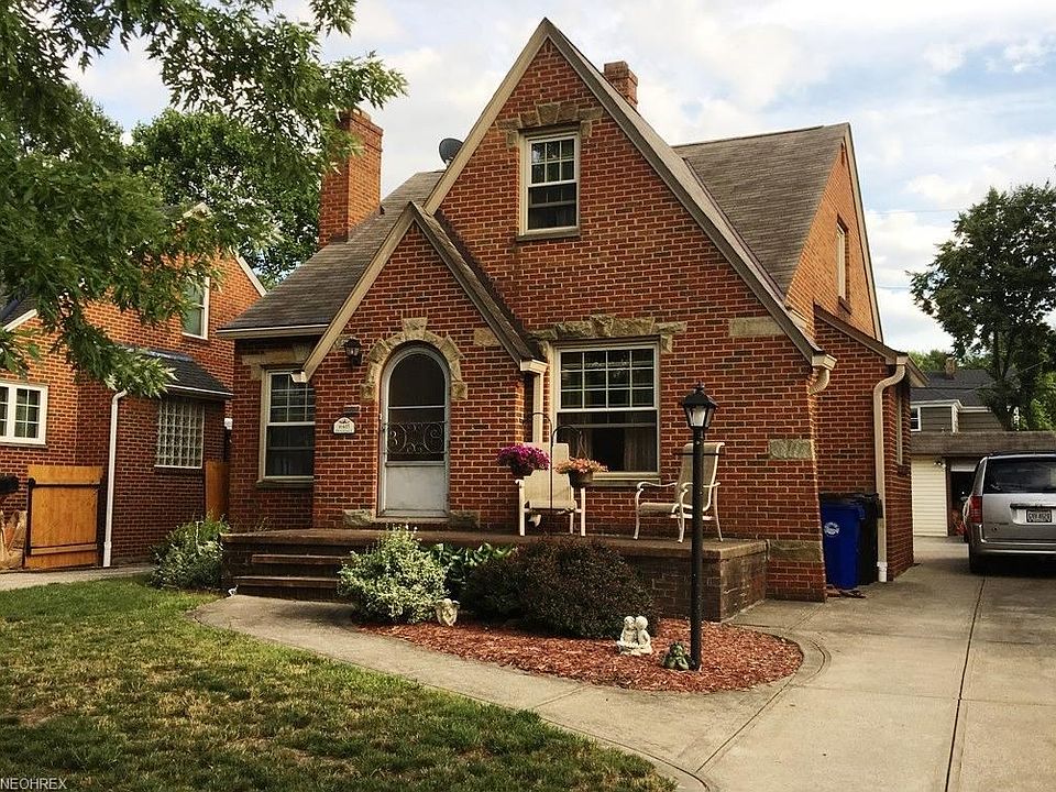 1st image of 16405 Ernadale Ave