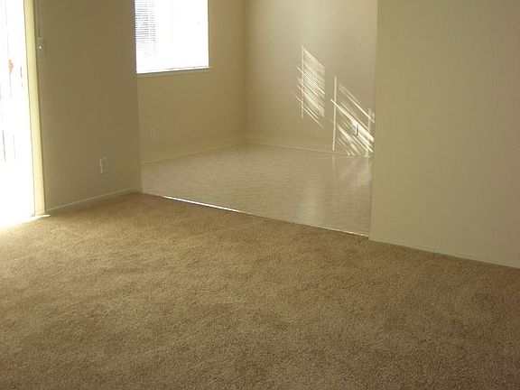 5th image of 225 Avery Ln APT 26