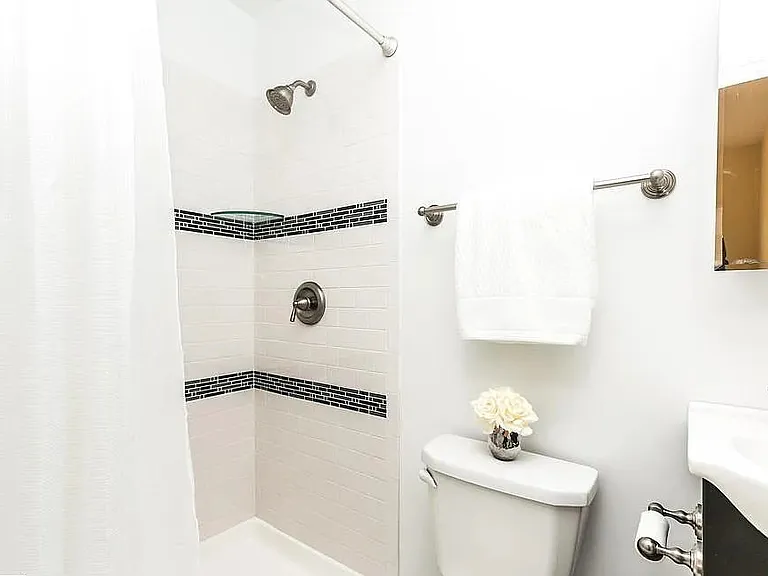 341 Ilchester Ave #1 — Photo 3