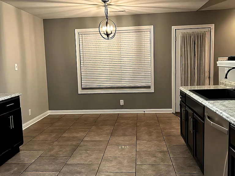 2480 Andersonville Dr — Photo 14