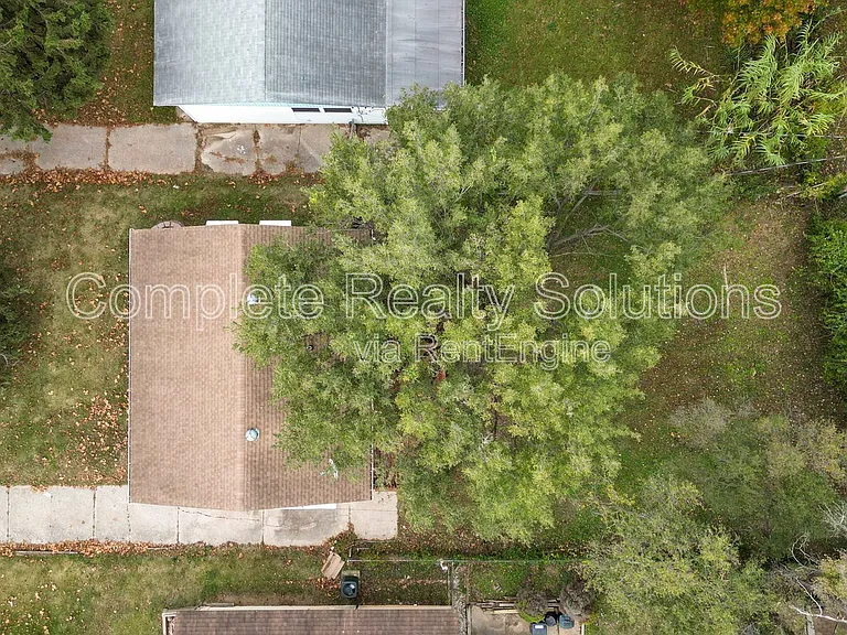 125 Perthshire Rd — Photo 30