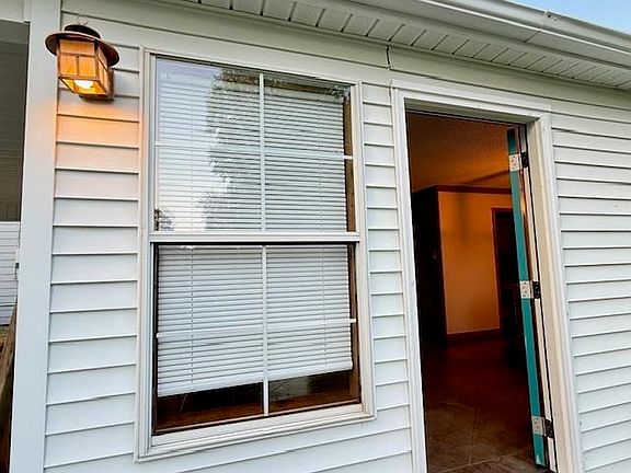 2nd image of 1522 Stephens Ave