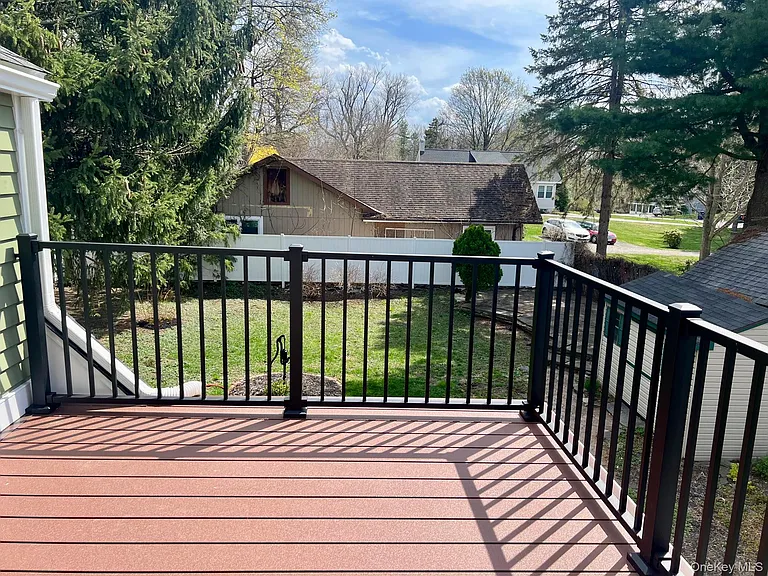 8 Alden Pl — Photo 19