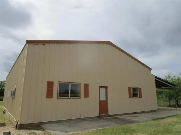 11176 Kenner Rd, Beaumont, TX 77705