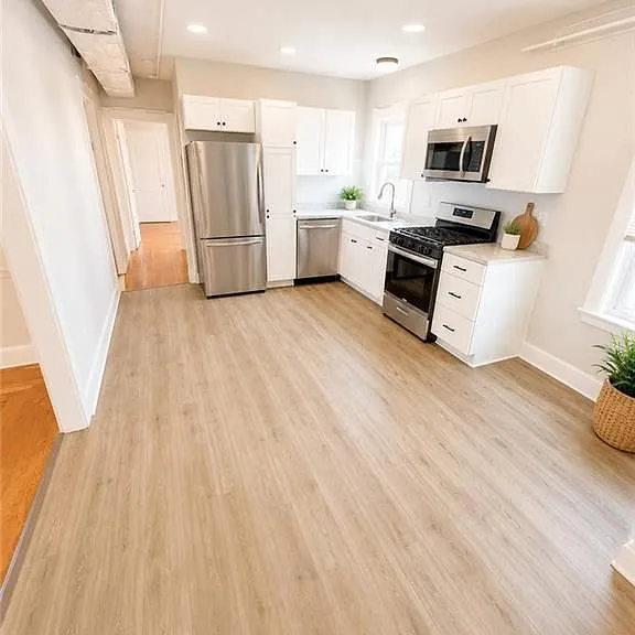 422 Pawtucket Ave #11 — Photo 5