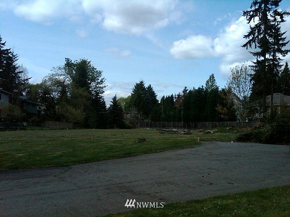 3rd image of 131 XX NE 143rd Street