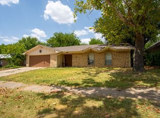 405 Kansas St, Sherman, TX 75090