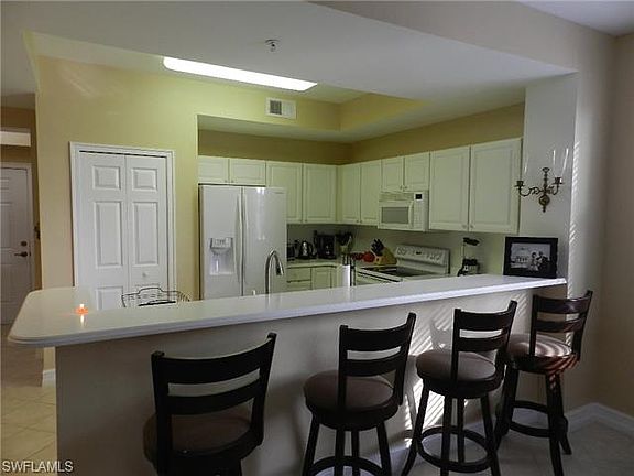 4th image of 20922 Island Sound Cir Unit 101