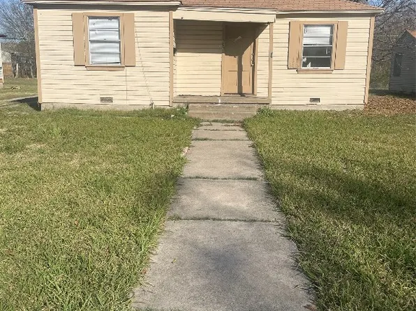 546 Loraine Cir, Greenville, TX 75401