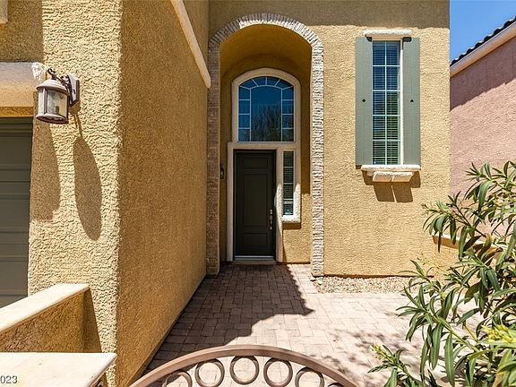 4th image of 9795 Gifthouse St